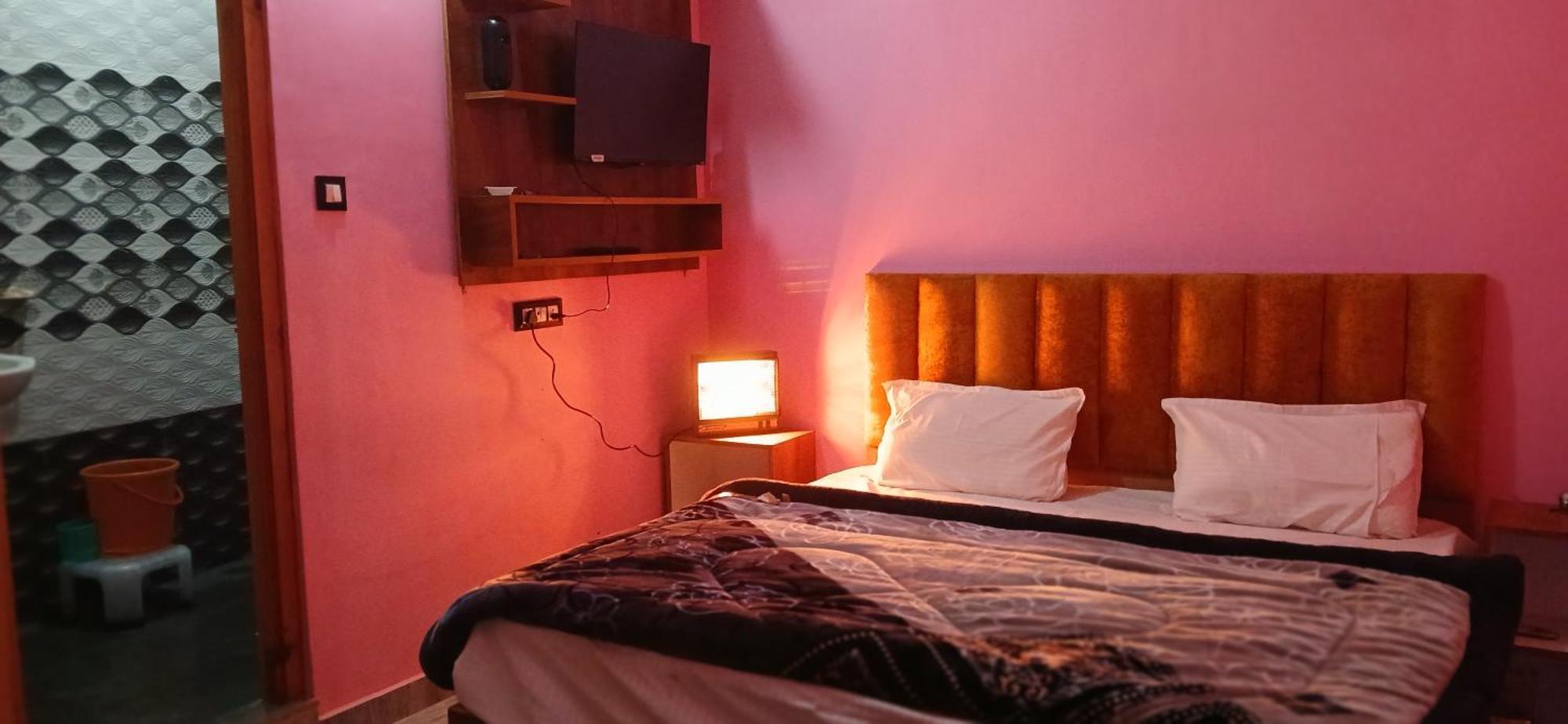 Golden Valley Hotel Касоль Экстерьер фото